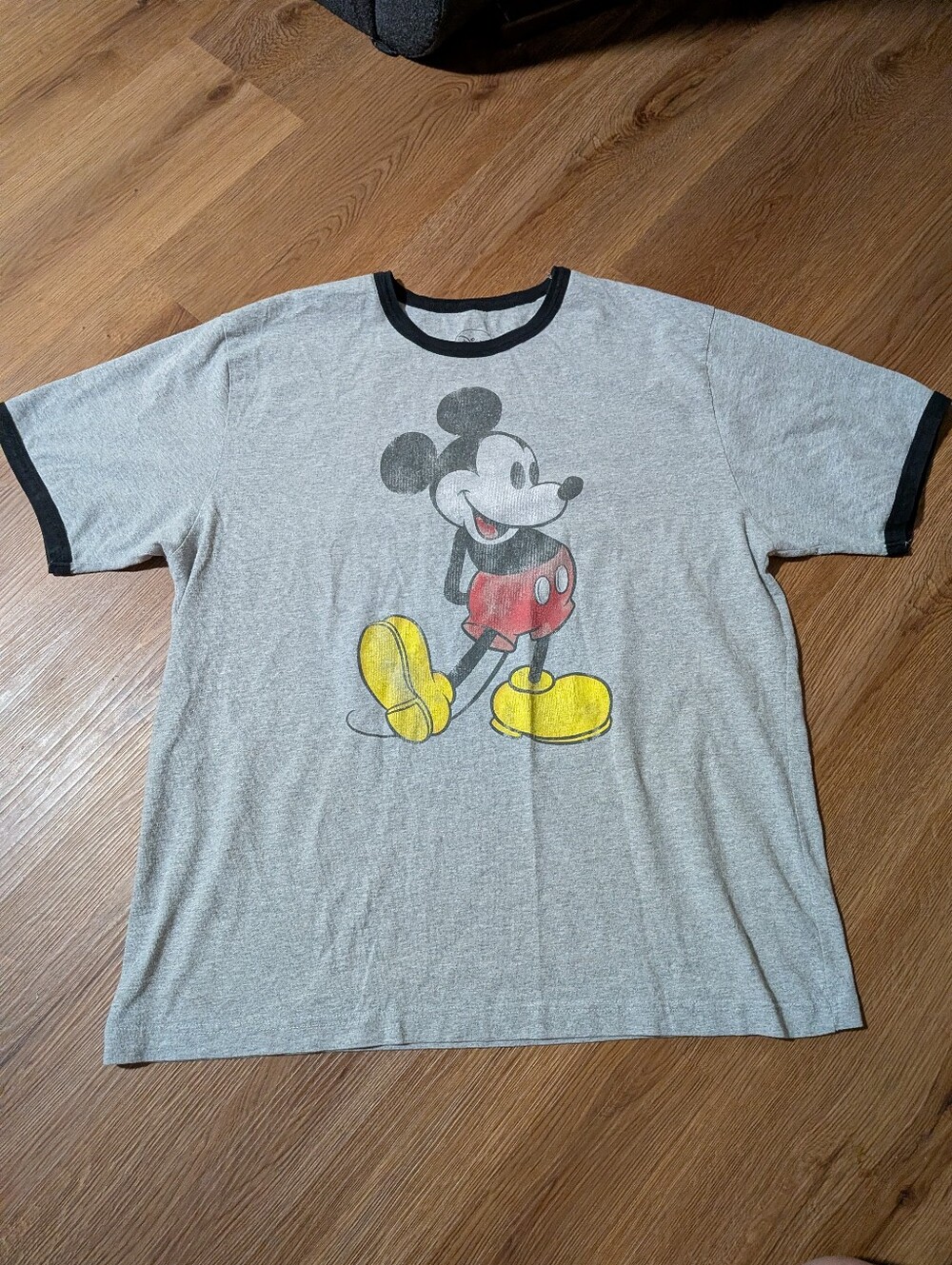 Disney Vintage Men's Mickey Ringer Tee XL